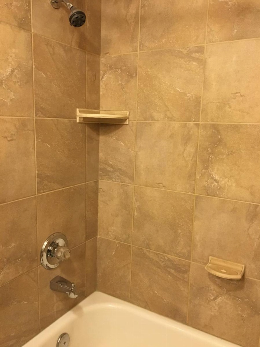 Econo Lodge Darien Lakes Image 40