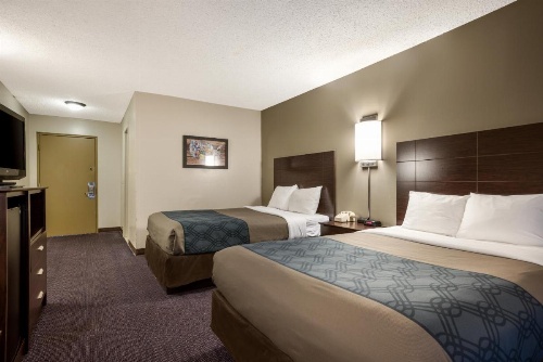 Econo Lodge Darien Lakes image 45